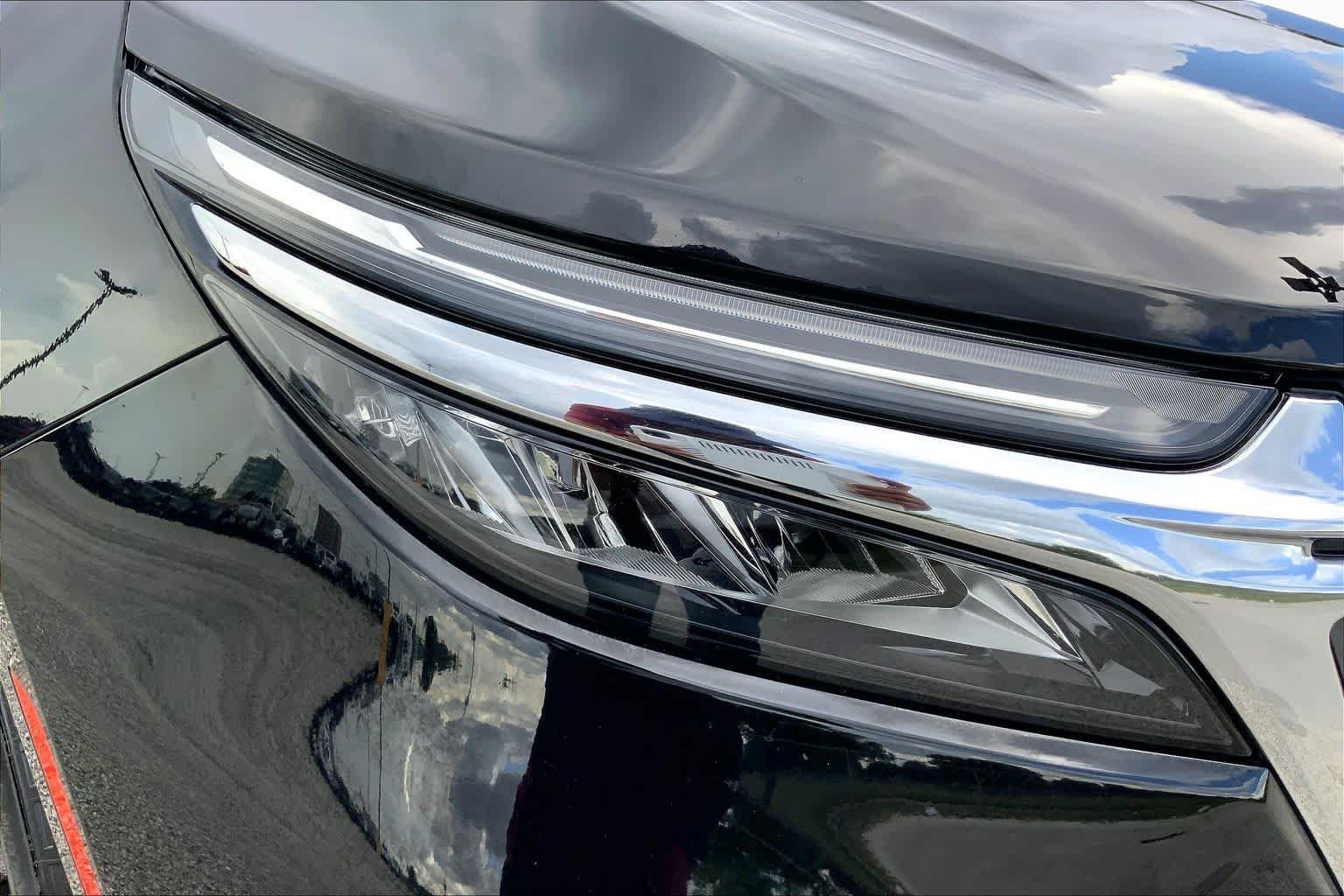 Used 2024 Mosaic Black Metallic Chevrolet LT image 27