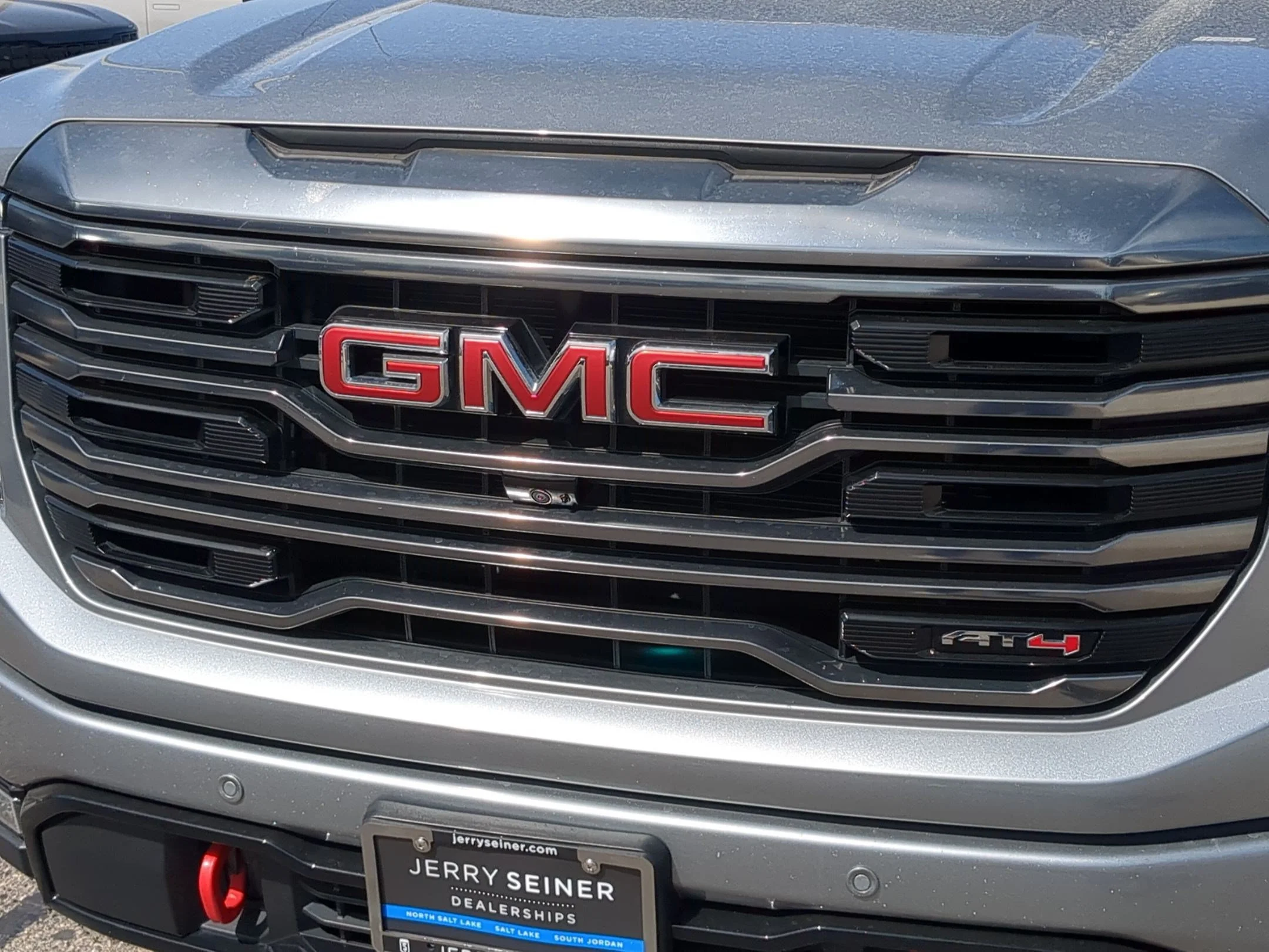 Used 2024 Sterling Metallic GMC AT4 image 10