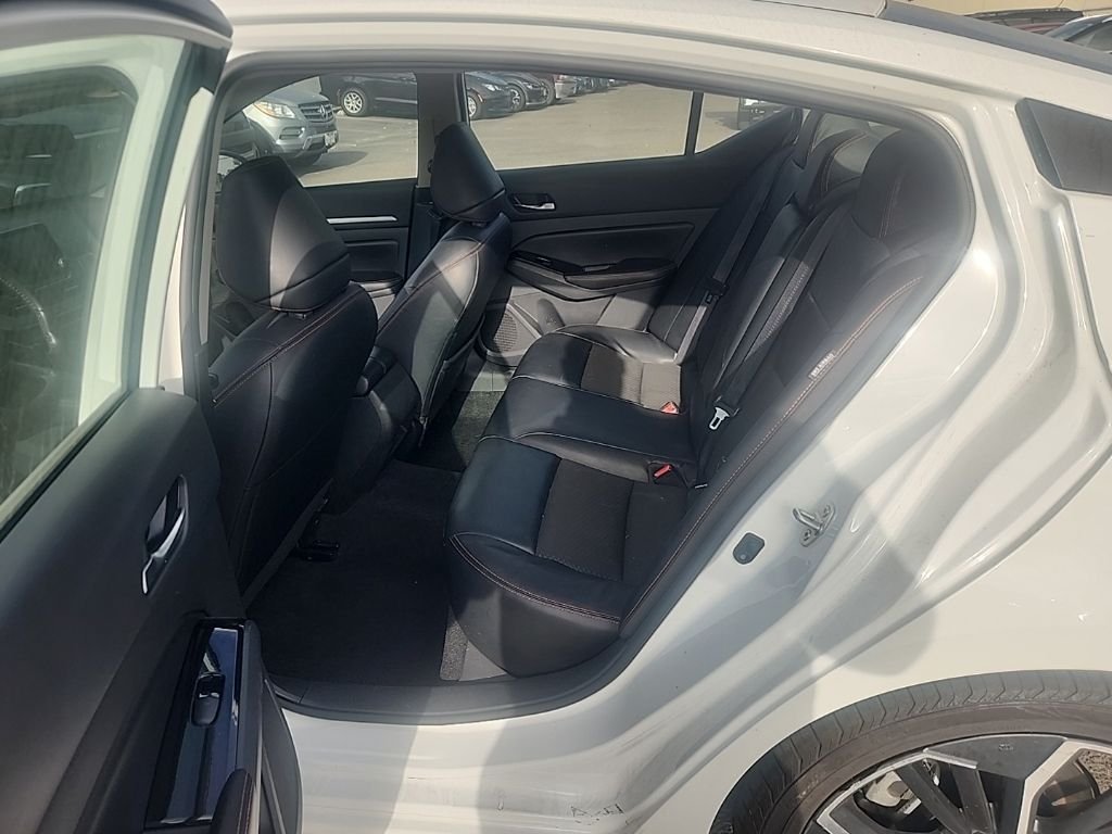 Used 2024 White Nissan 2.5 SR image 20