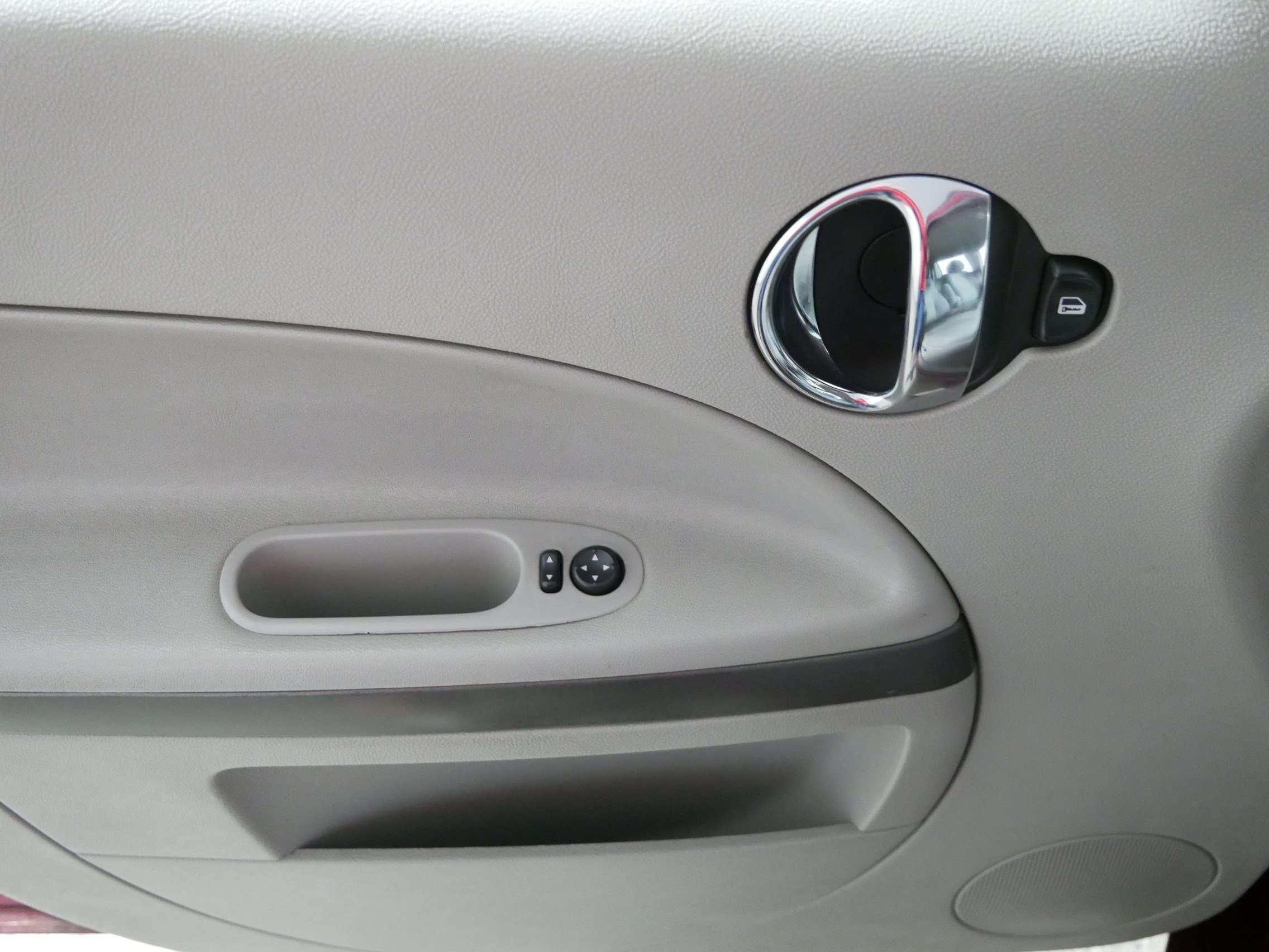 Used 2007 Sport Red Metallic Chevrolet LT image 19