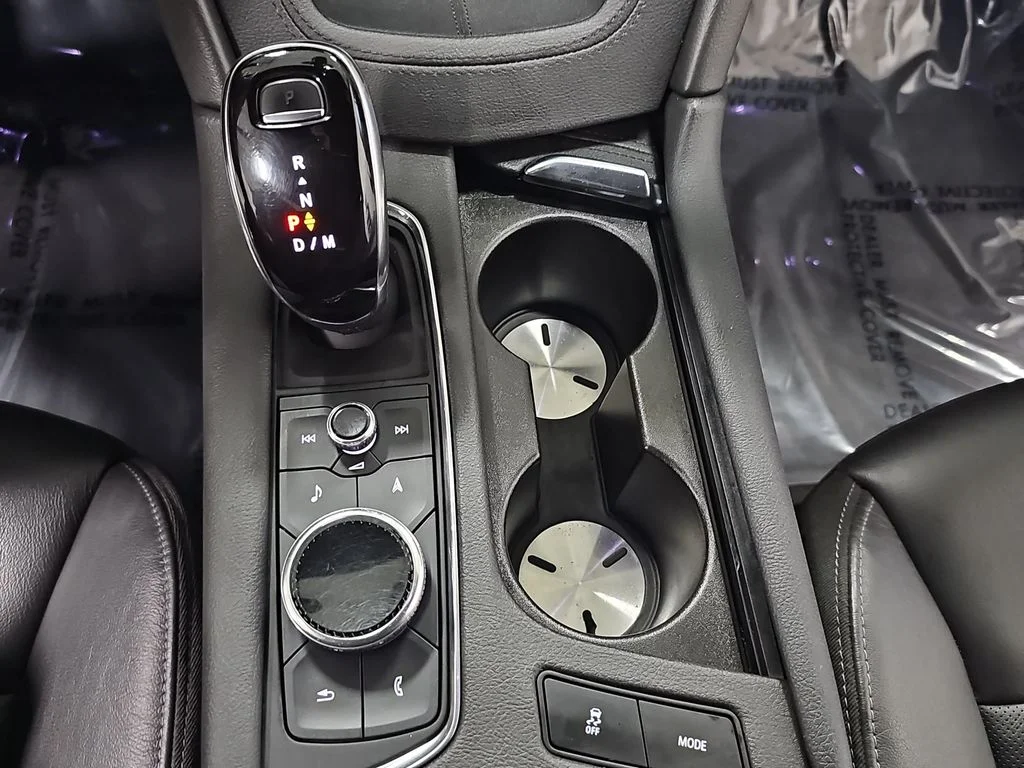 Used 2020 White Cadillac Sport image 25