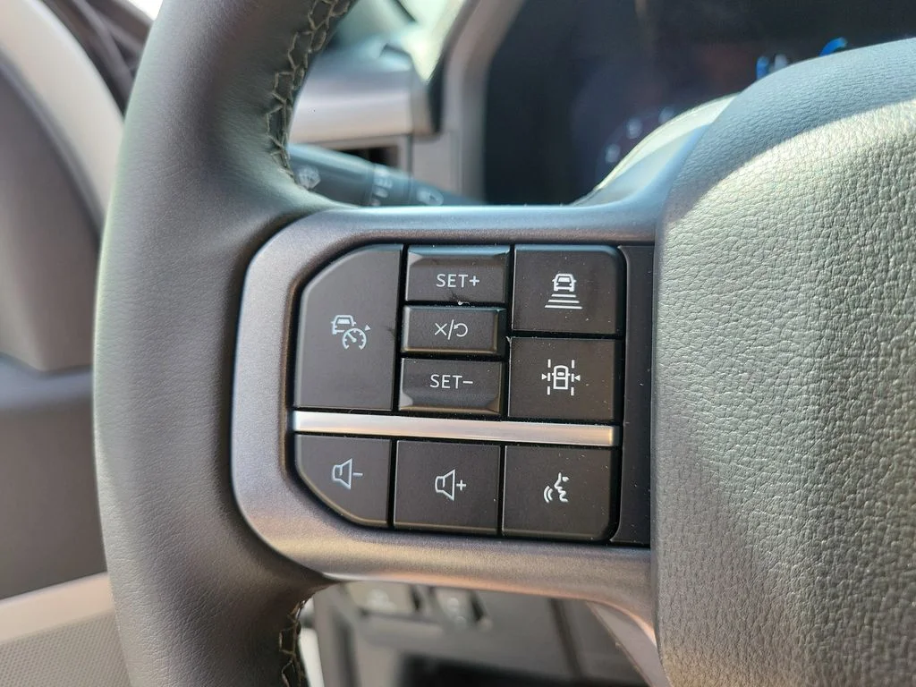 New 2026 Oxford White Ford XLT image 20
