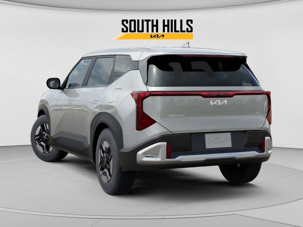 New 2027 White Kia LX image 4