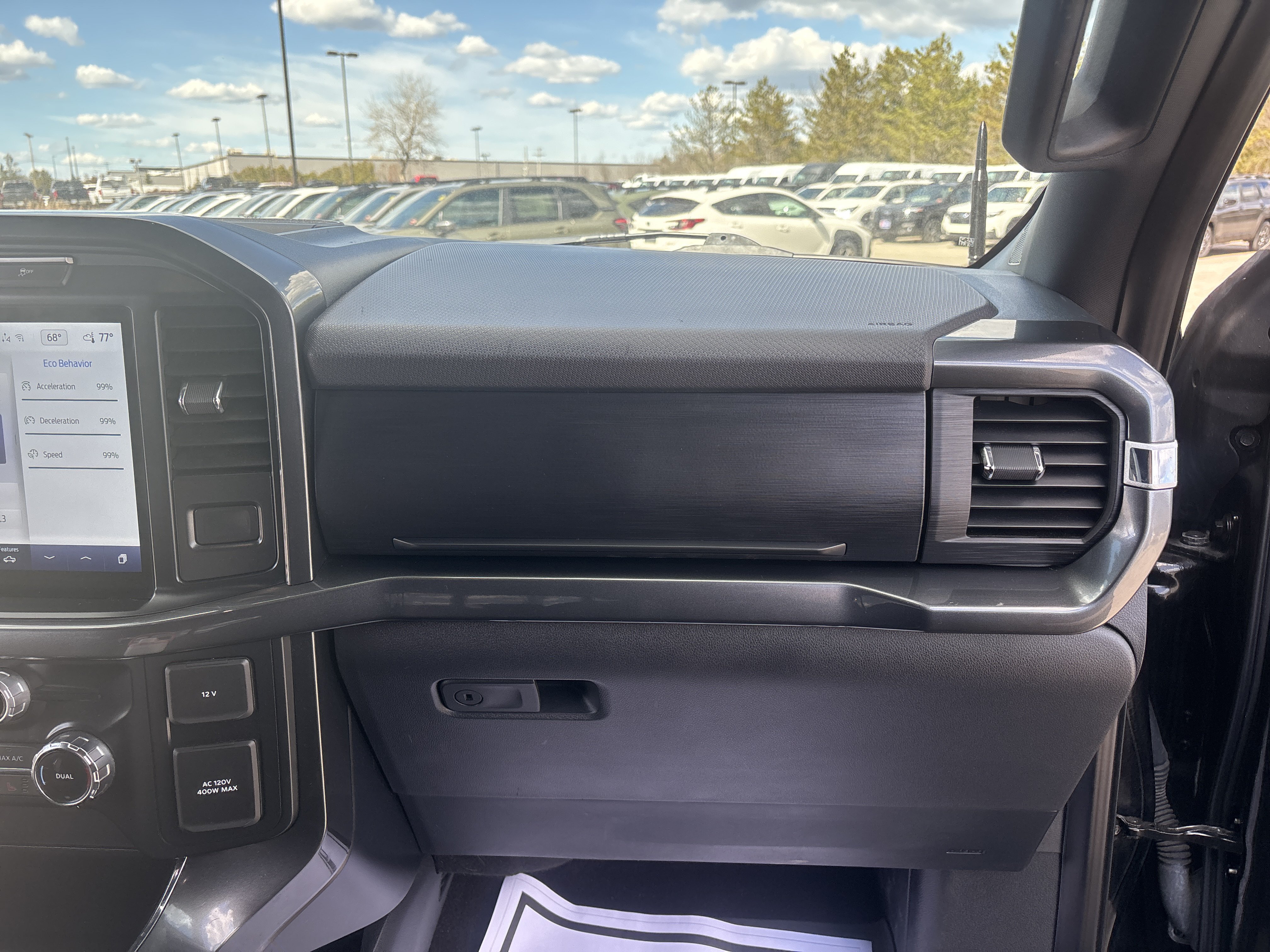 Used 2022 Agate Black Metal Ford XLT image 14