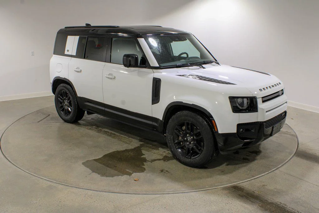 2022 Land Rover Defender X-Dynamic SE - Photo 7