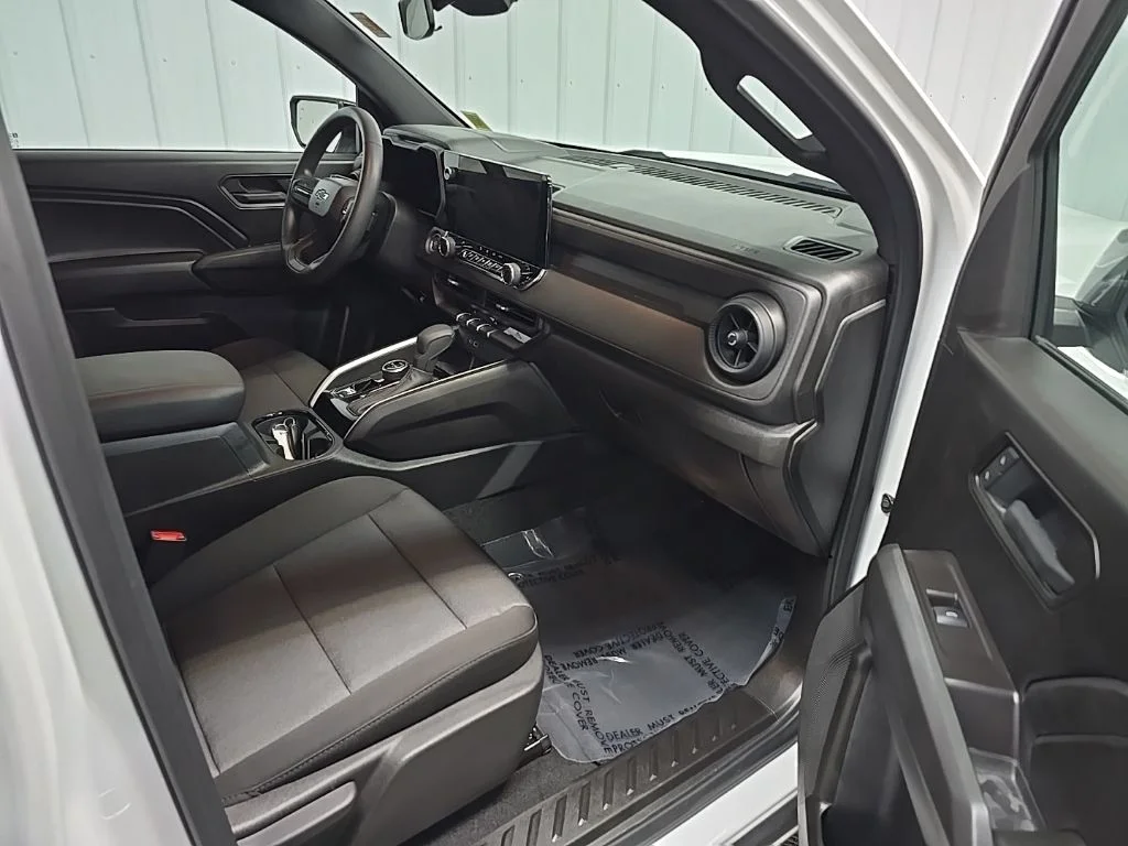Used 2026 White Chevrolet Trail Boss image 17