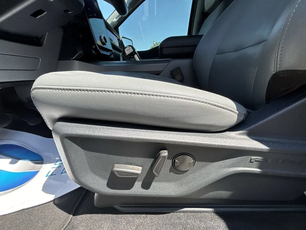 Used 2025 Black Ford Flash image 14
