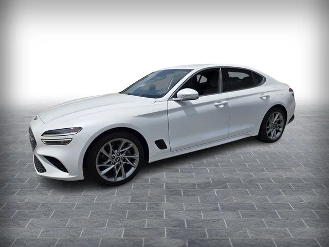 Used 2022 White Genesis 2.0T image 3