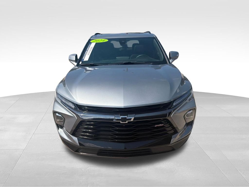 Used 2024 Gray Chevrolet RS image 8