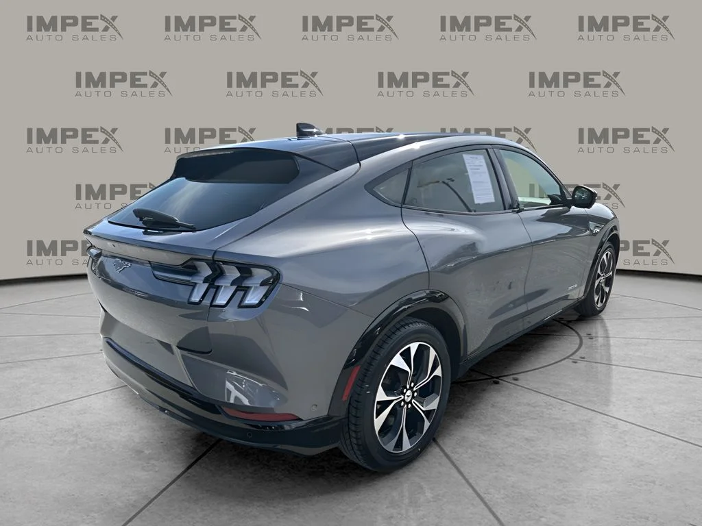 Used 2023 Gray Ford Premium image 5