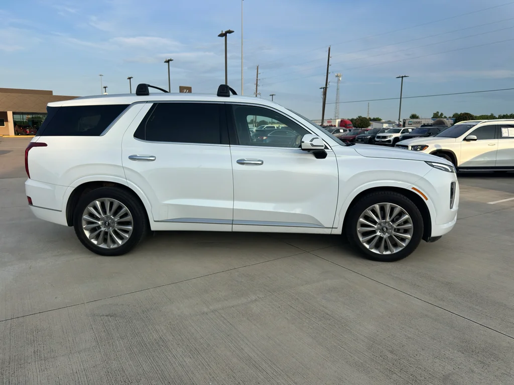 Used 2020 Hyper White Hyundai Limited image 5