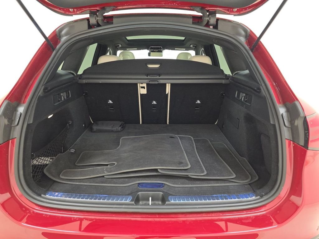 Certified Used 2025 MANUFAKTUR Patagonia Red Metallic Mercedes-Benz GLC 300 image 16