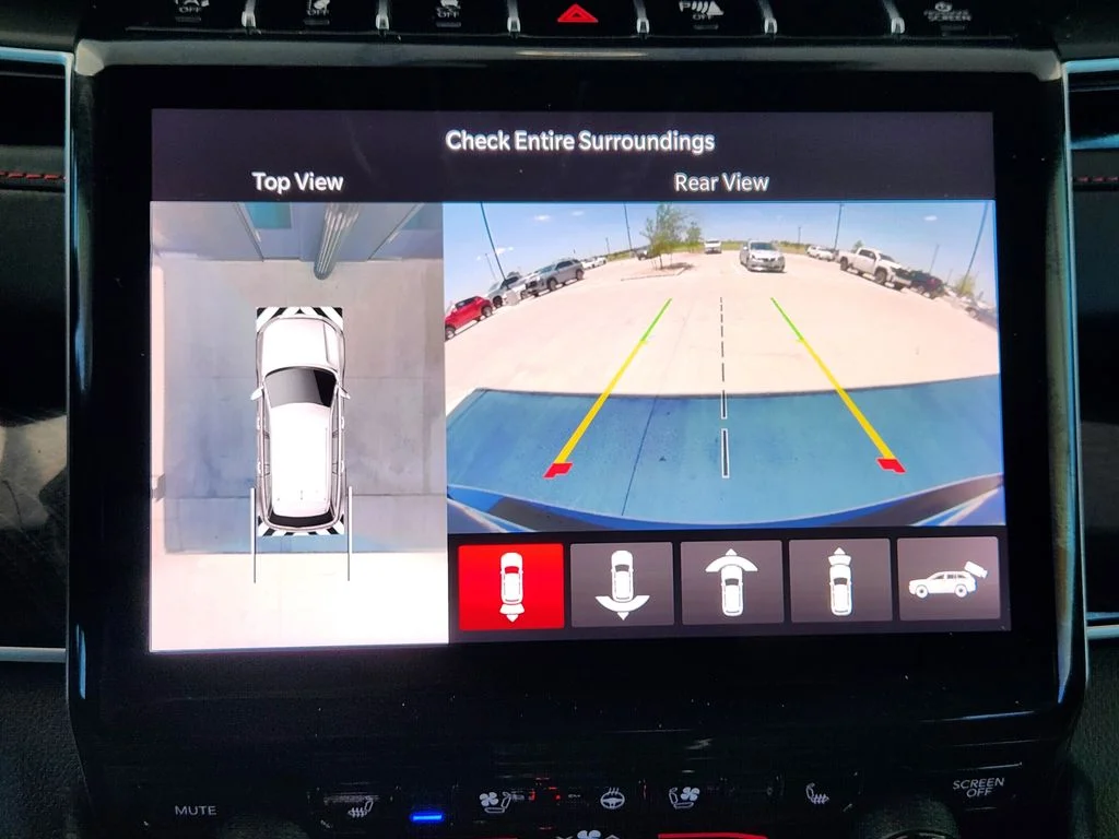 Used 2022 Black Jeep Trailhawk image 19