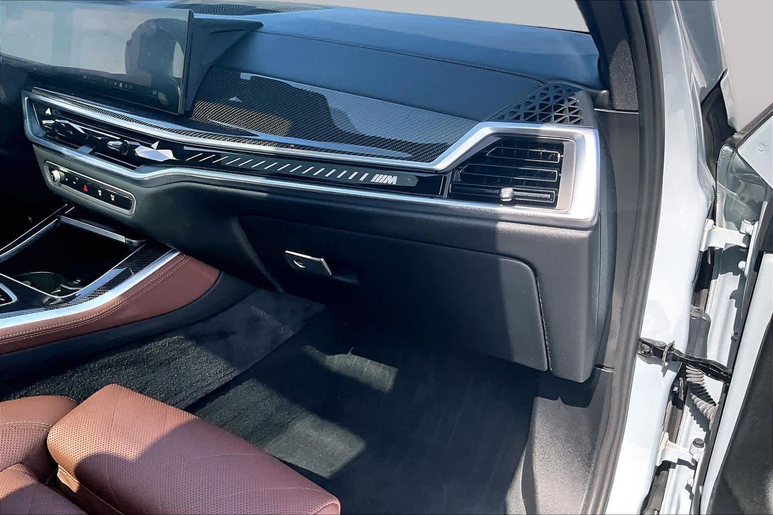 Used 2024 Brooklyn Grey Metallic BMW M60i image 17