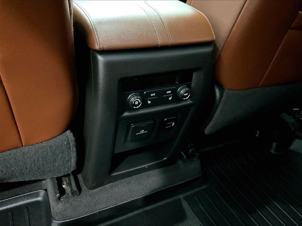 Used 2018 Mosaic Black Metallic Chevrolet High Country image 29