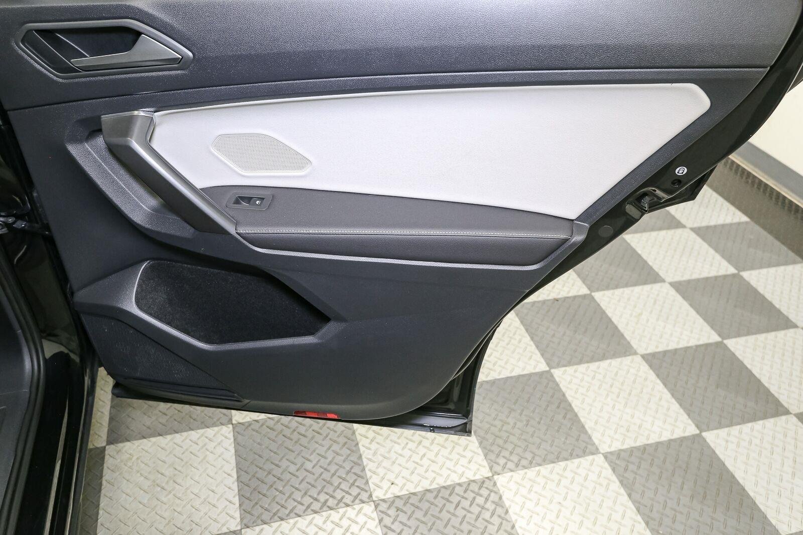 Used 2022 Deep Black Pearl Volkswagen S image 23