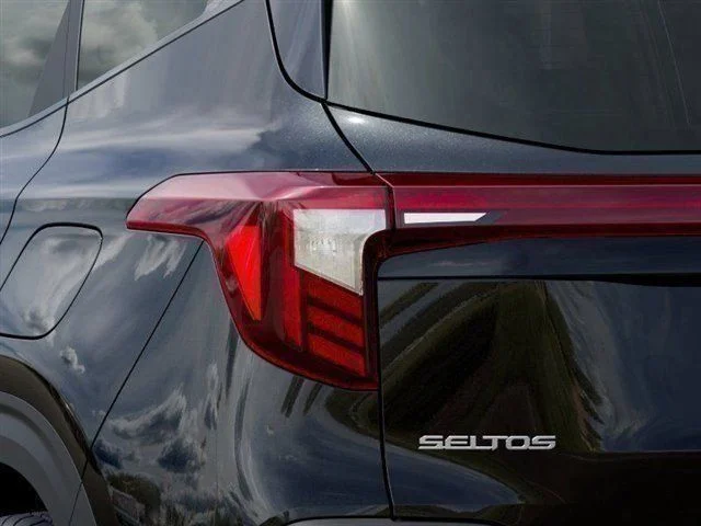 New 2026 Fusion Black Kia S image 11