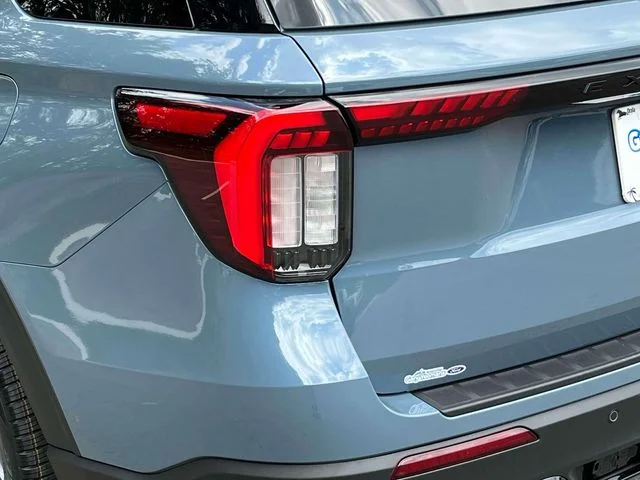 New 2026 Vapor Blue Metallic Ford ST-Line image 10