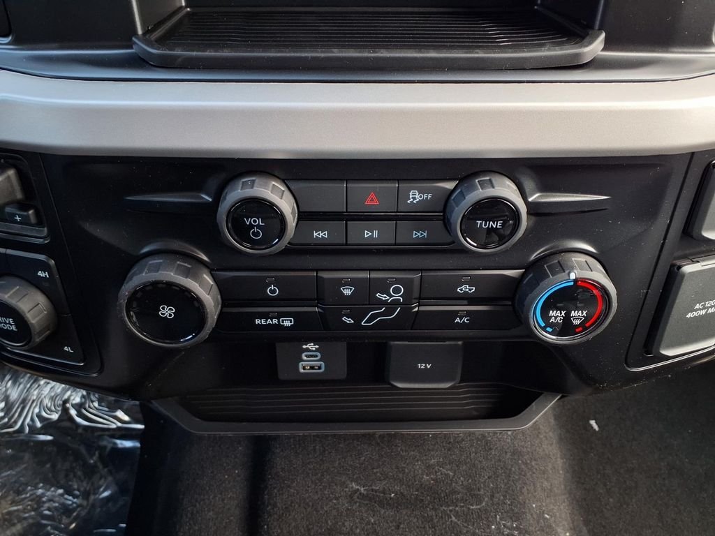 New 2026 Oxford White Ford F-250® XLT image 16
