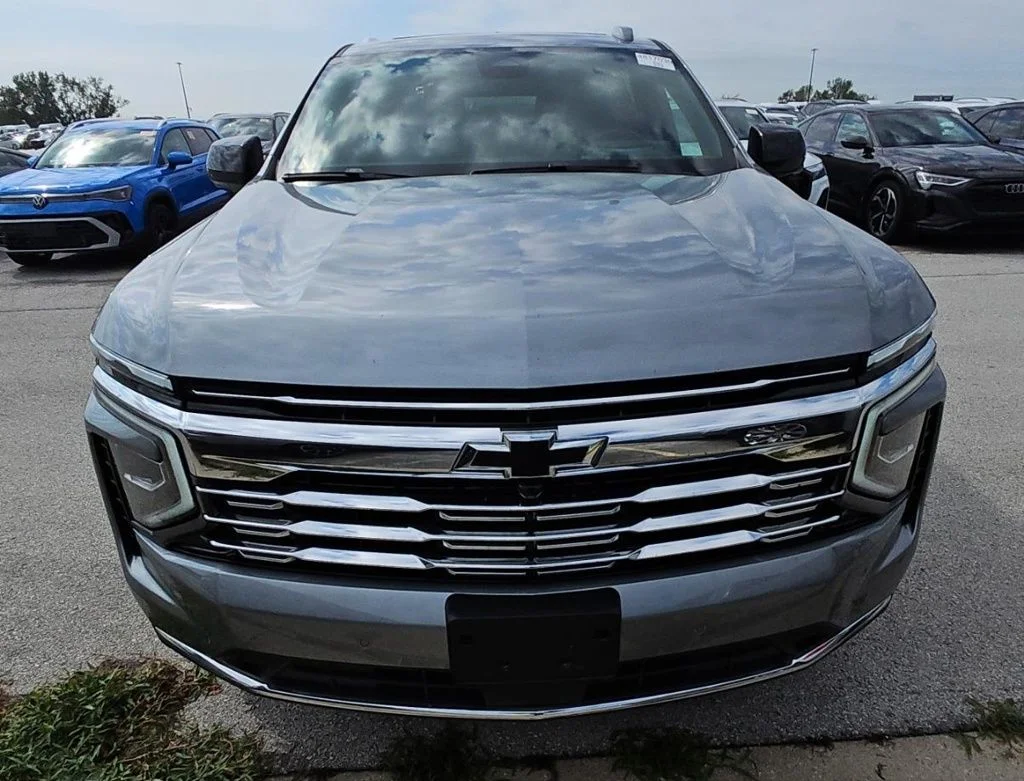 Certified Used 2025 Gray Chevrolet Premier image 10