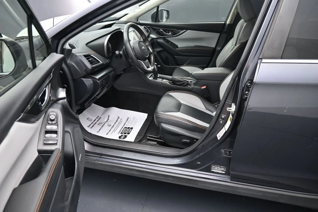 Used 2018 Gray Subaru 2.0i Limited image 15
