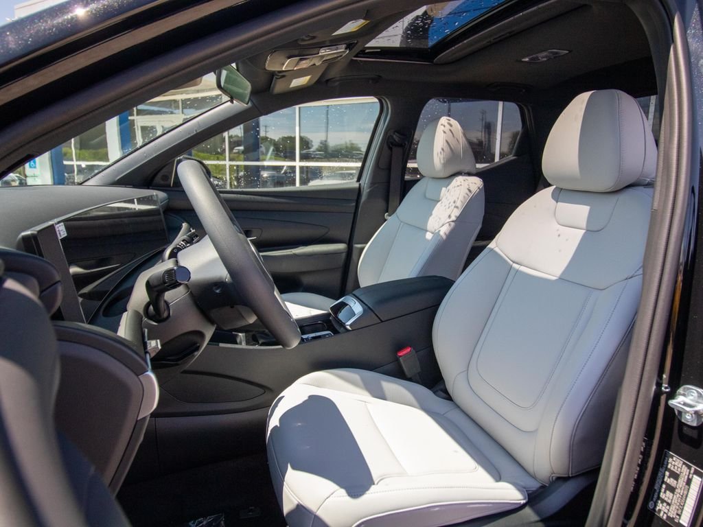 New 2027 Black Hyundai SEL image 8