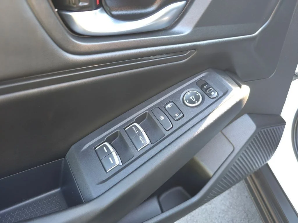 Used 2024 Platinum White Pearl Honda EX CVT image 9