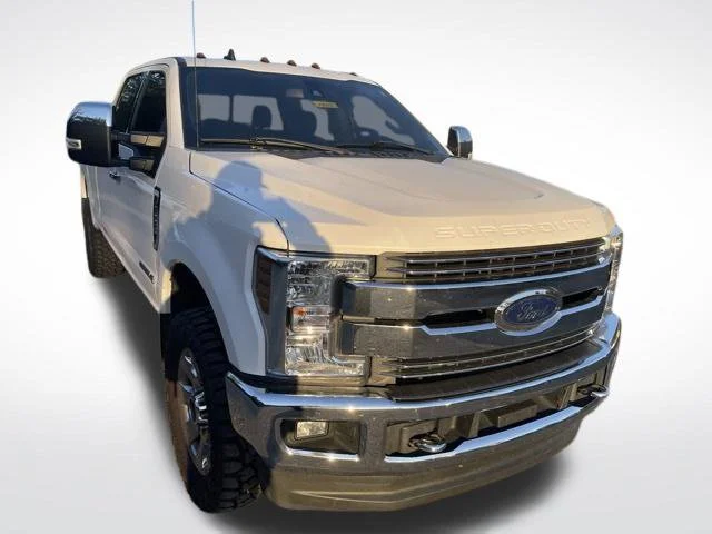 Used 2019  Ford King Ranch image 3