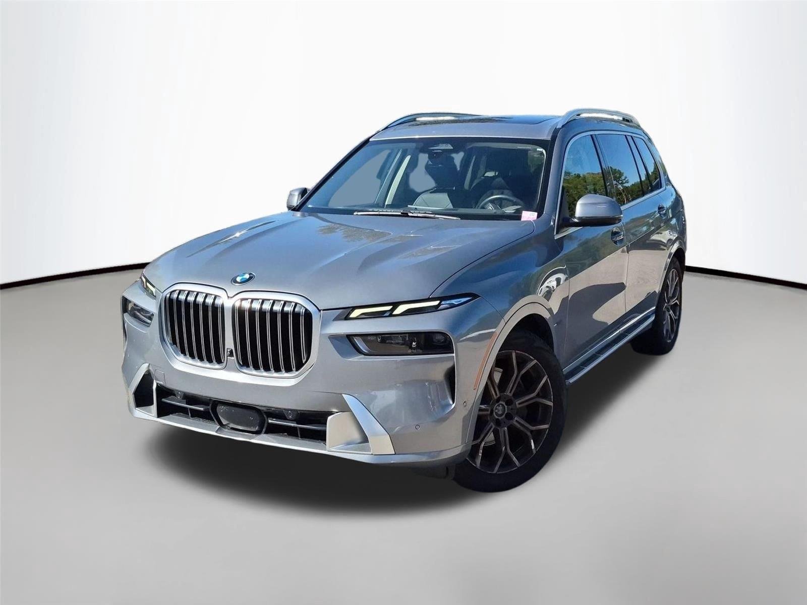Used 2024 Skyscraper Grey Metallic BMW xDrive40i image 1