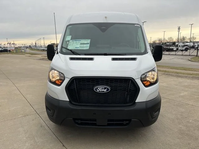 New 2026 Oxford White Ford Cargo Van image 4