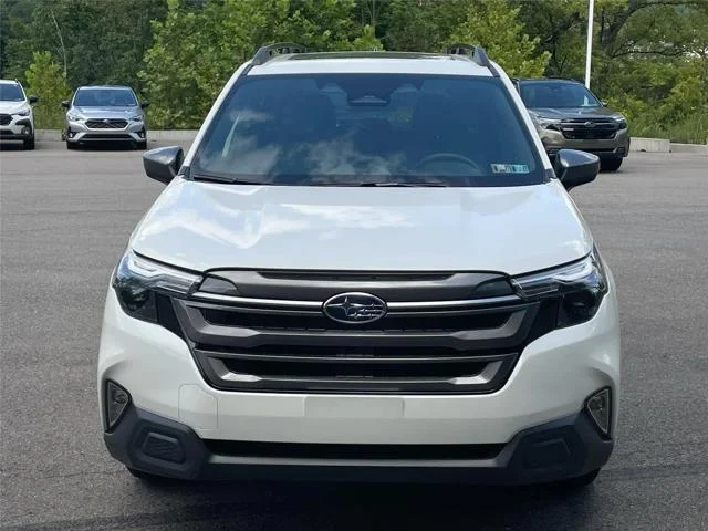 New 2026 CRYSTAL WHITE PEARL Subaru Premium image 8
