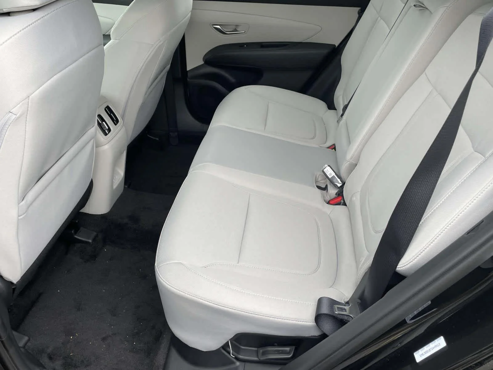 New 2026 Ash Black Hyundai SEL image 17