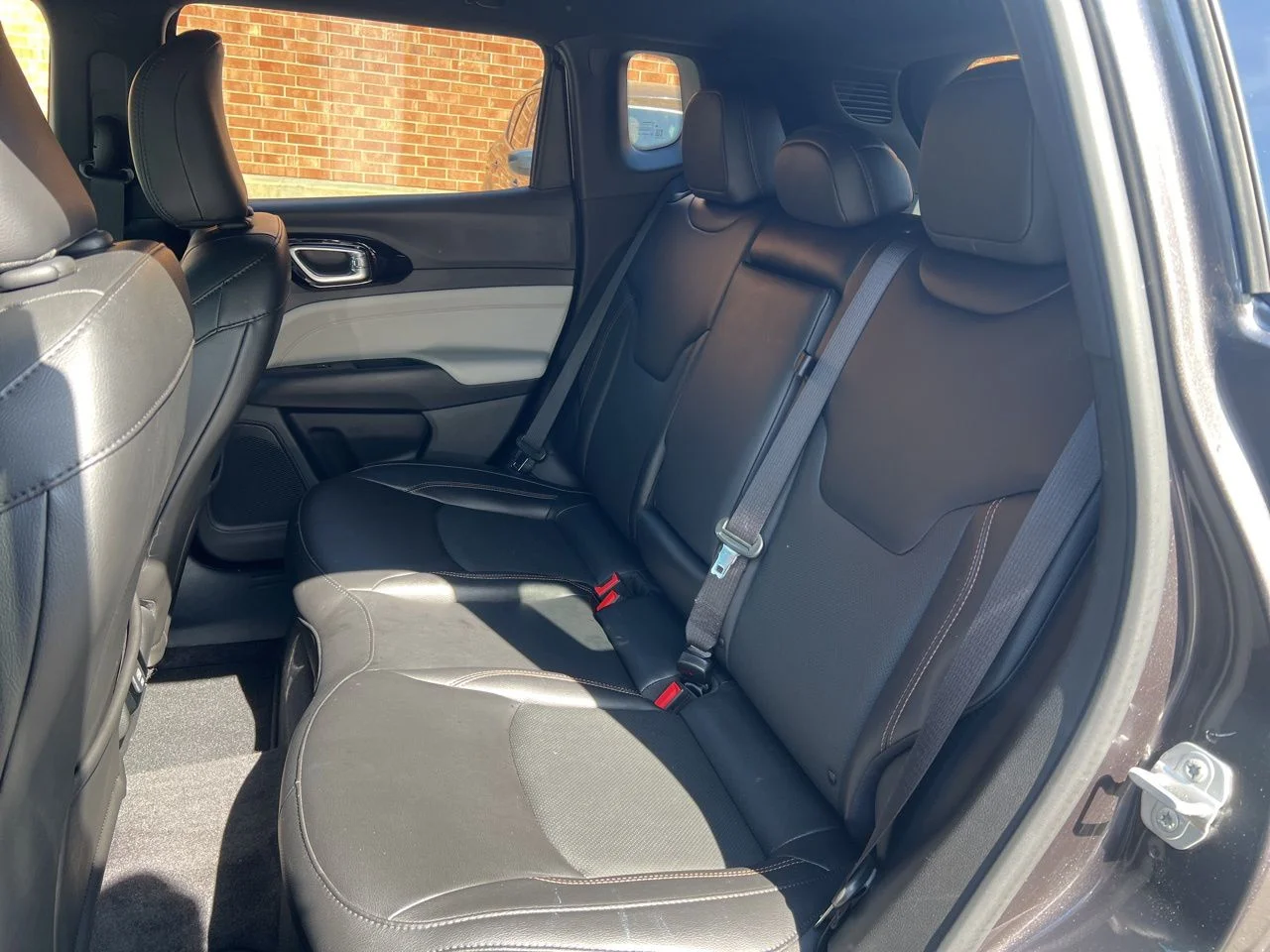 Used 2023 Gray Jeep Limited image 18