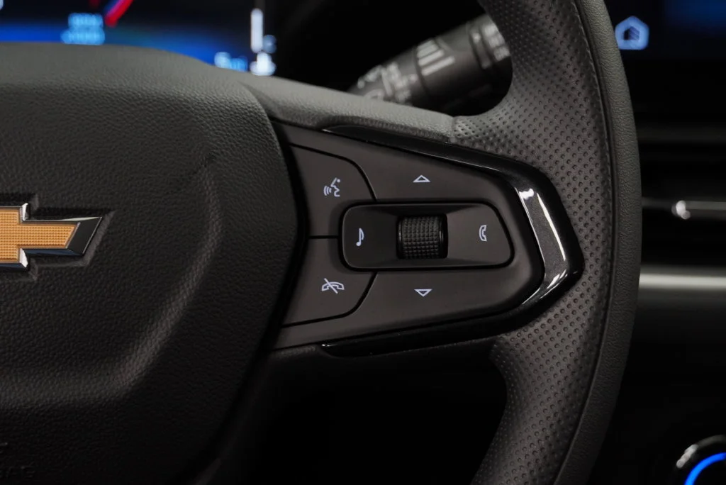 New 2026 Mosaic Black Metallic Chevrolet LS image 28