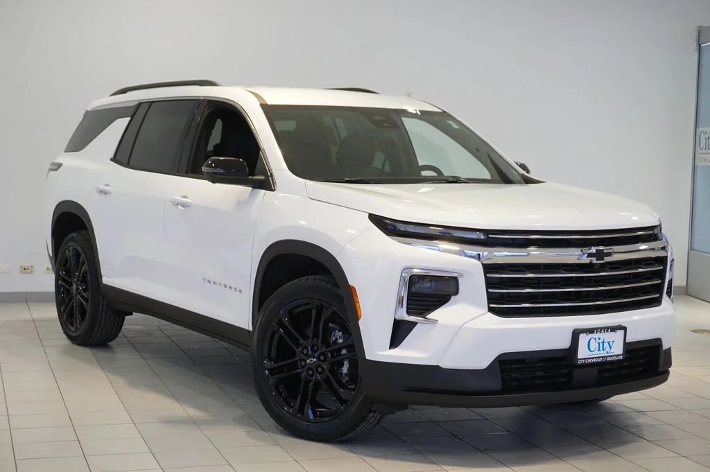 2026 Chevrolet Traverse LT - Photo 3