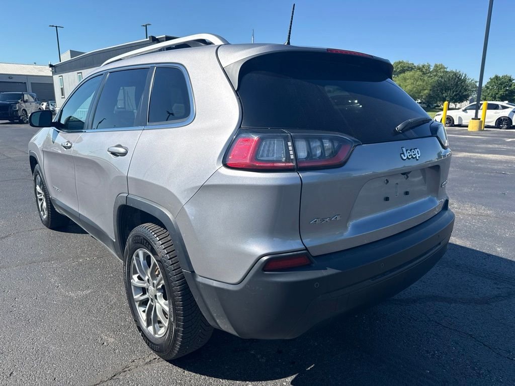 Used 2020 Silver Jeep Latitude Plus image 5