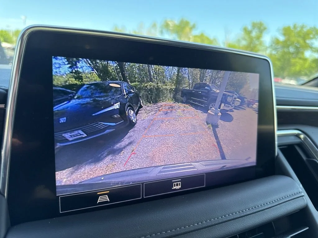 Used 2021 Black Chevrolet Z71 image 34