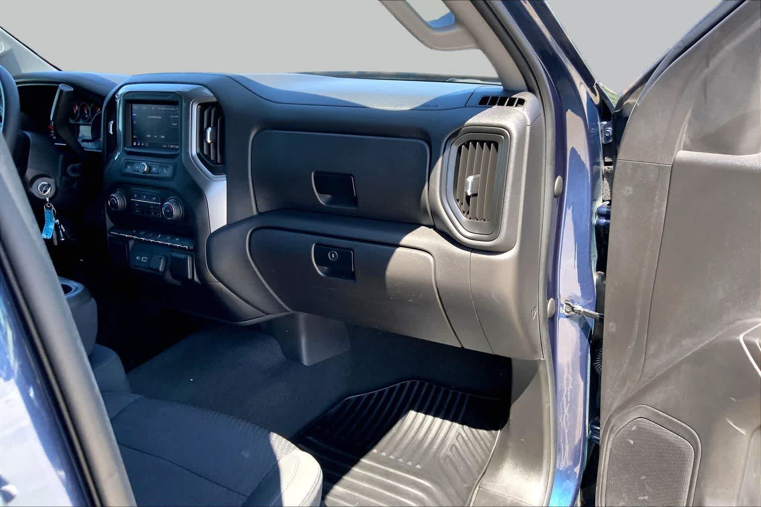 Used 2021 Northsky Blue Metallic Chevrolet Custom image 18