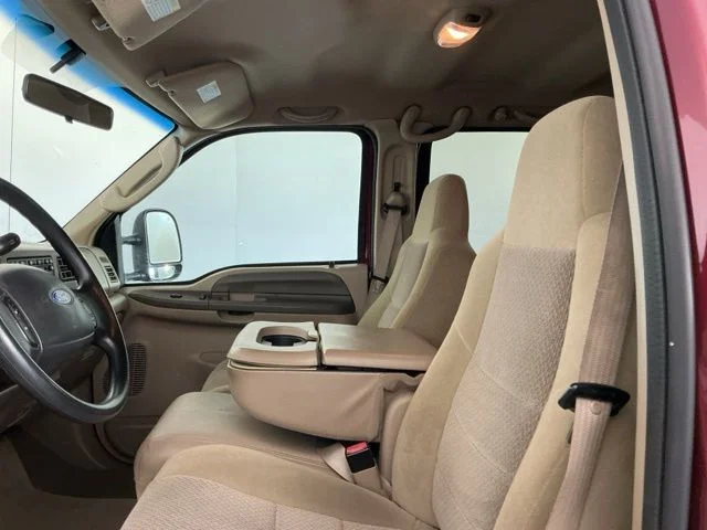 Used 2004 Red Ford XLT image 9