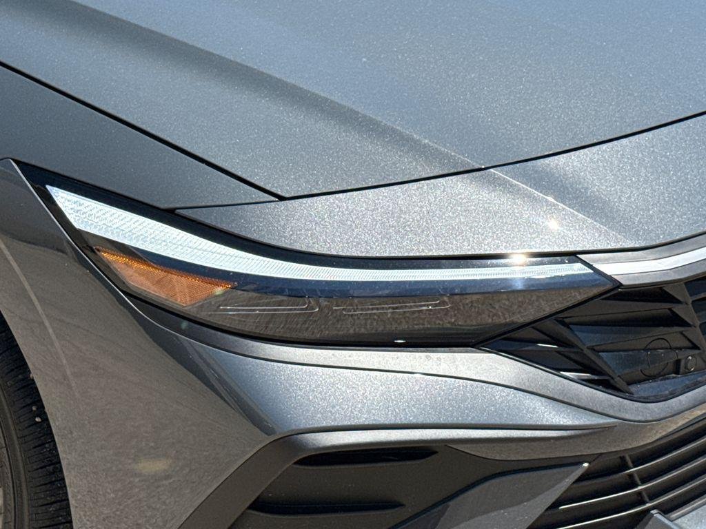New 2026 Gray Hyundai SEL Sport image 4