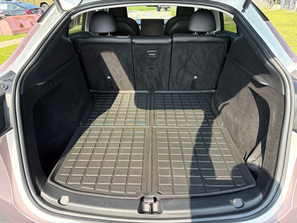 Used 2023 White Tesla Long Range image 16
