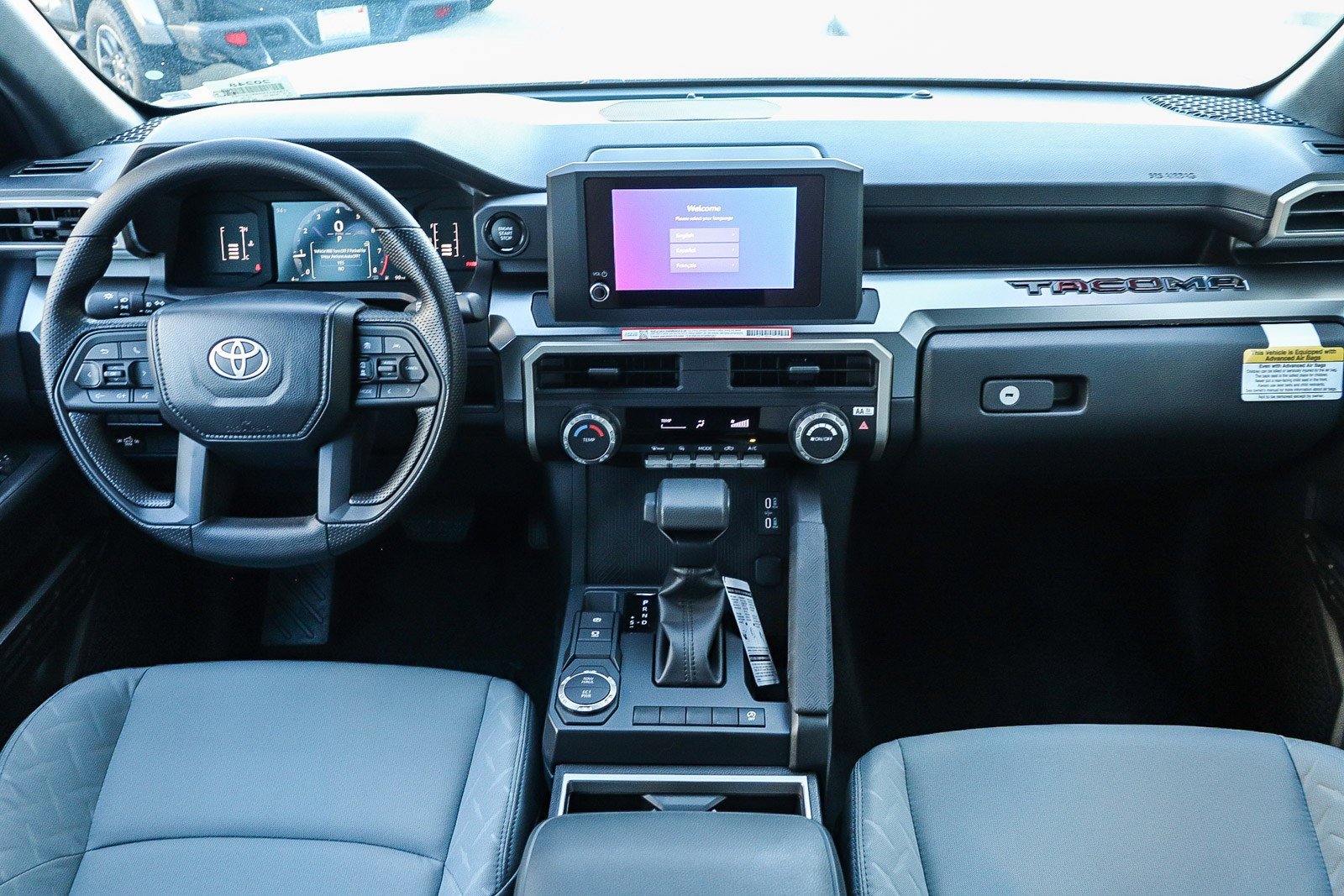 2025 Toyota Tacoma SR5 - Photo 14