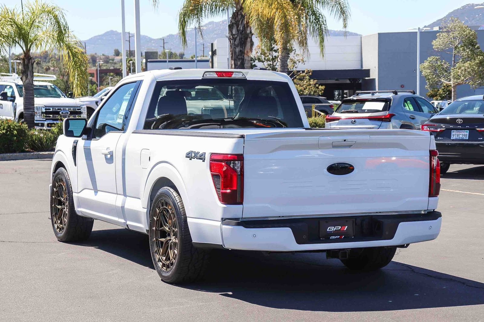 New 2026 Oxford White Ford XL image 6