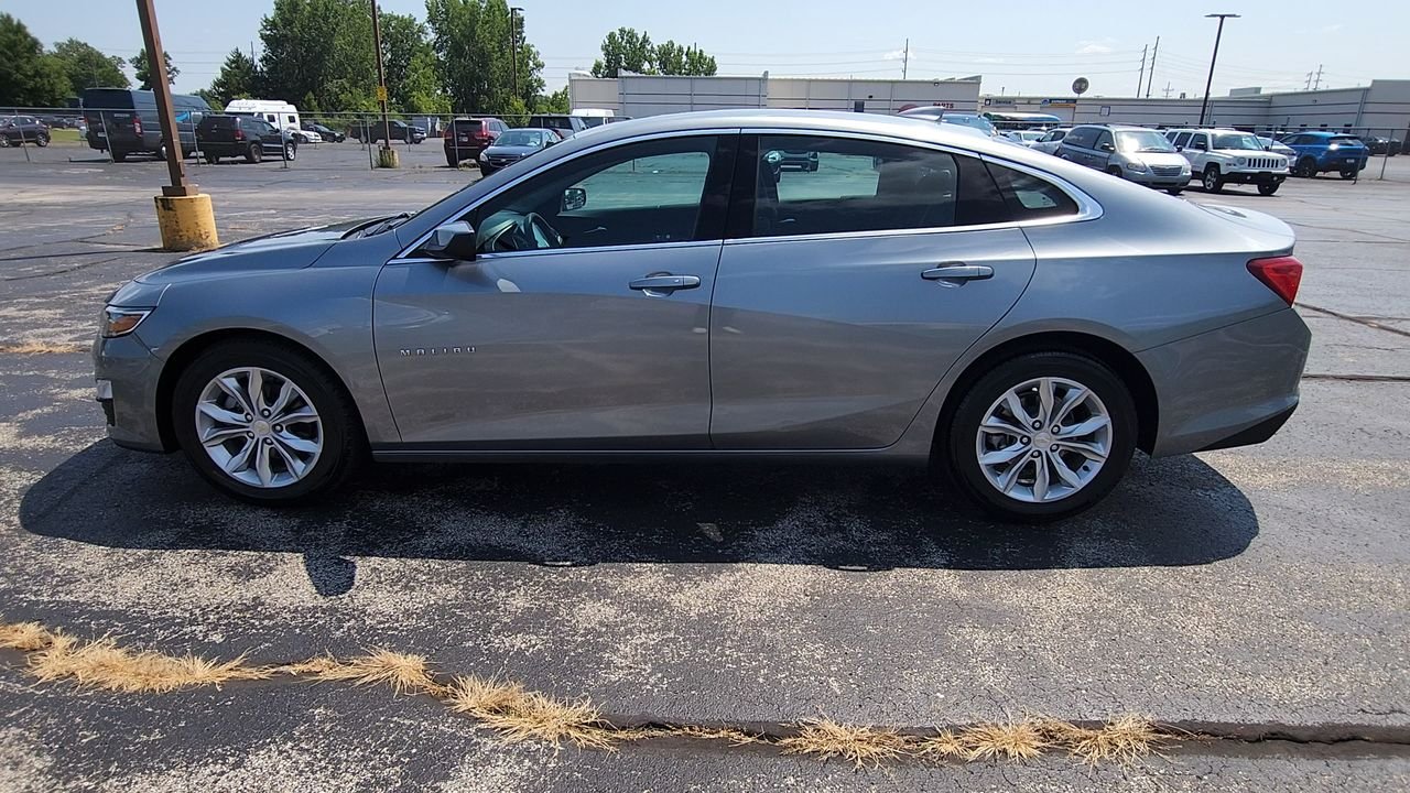 Used 2024 Gray Chevrolet LT image 5