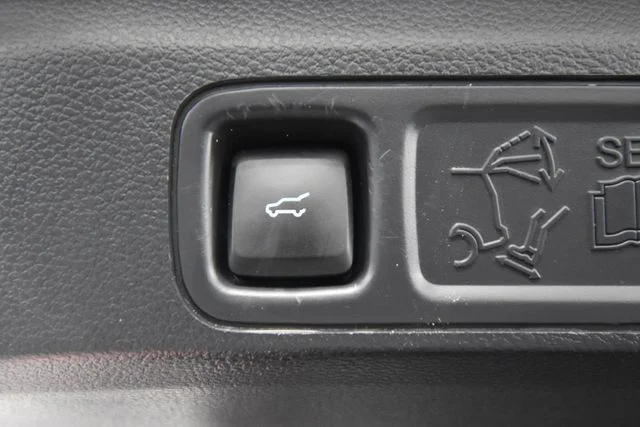 Used 2024 White Ford Platinum image 36