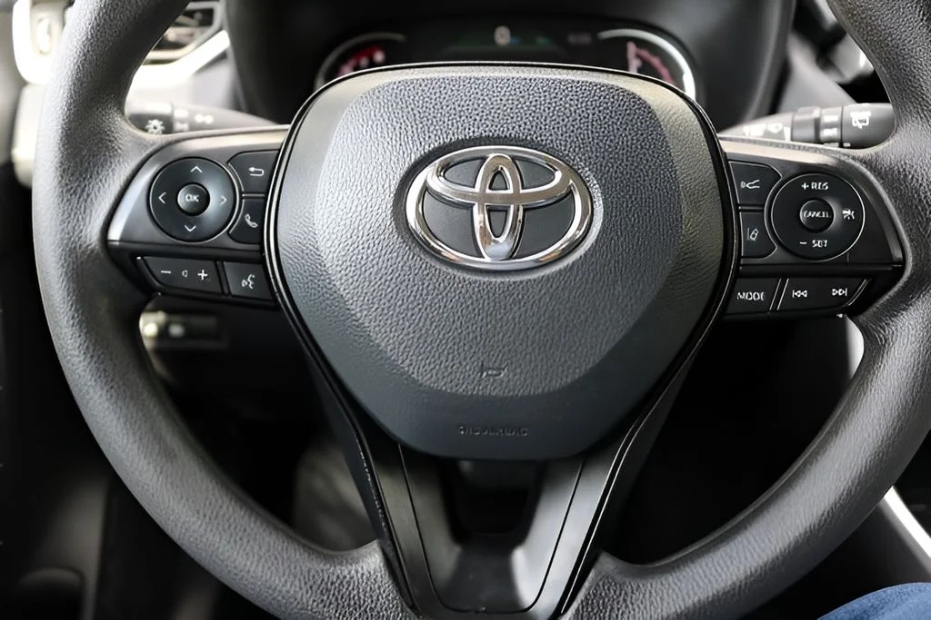 Used 2025 Black Toyota XLE image 20