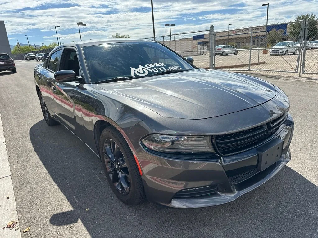 Used 2021 Gray Dodge SXT image 5