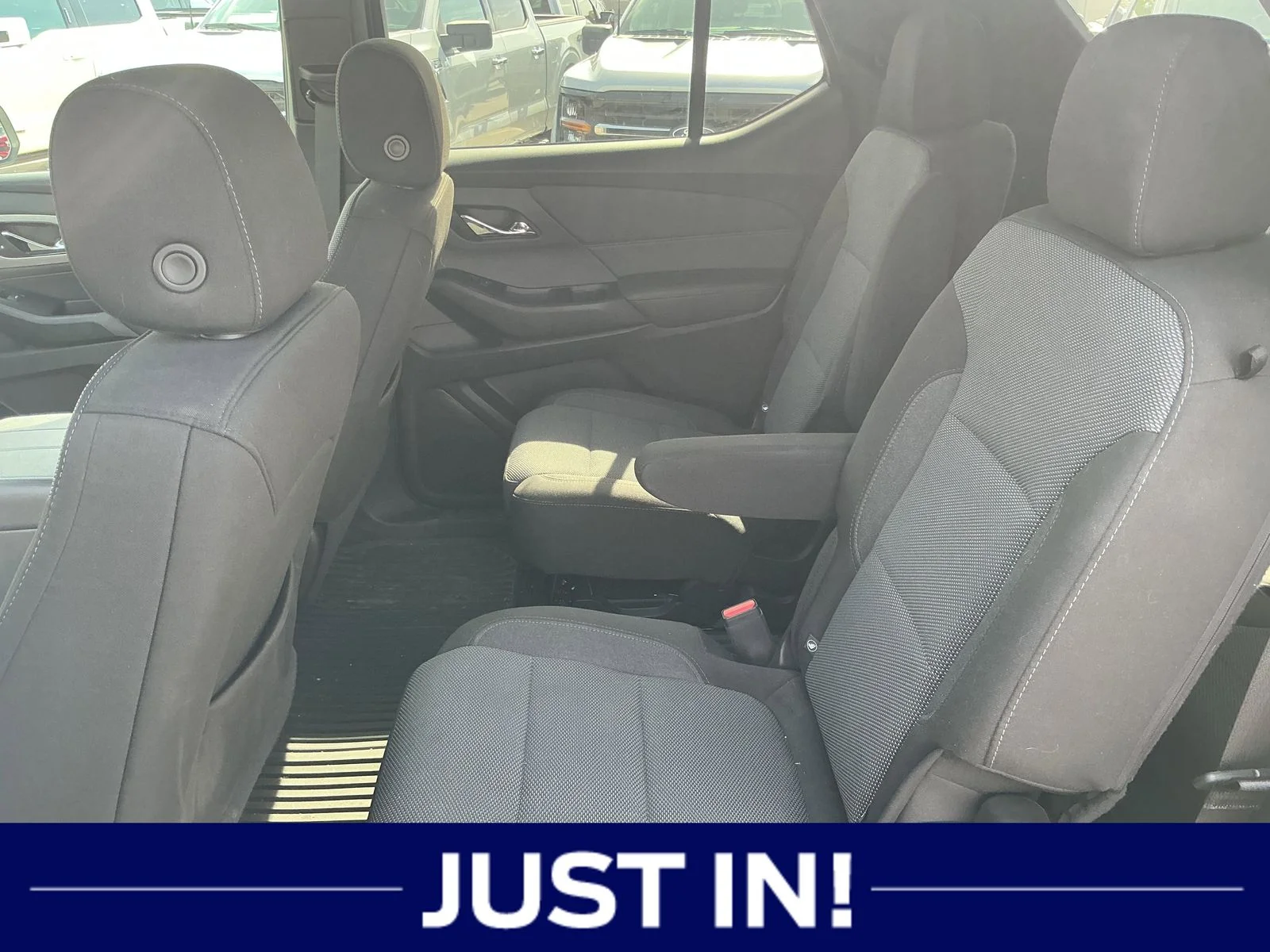 Used 2023 Gray Chevrolet LT image 3