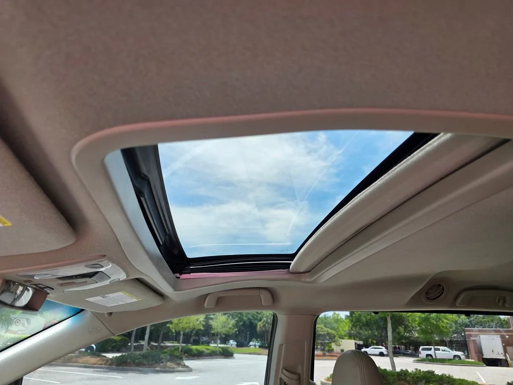 Used 2011  Toyota XLE AAS image 14