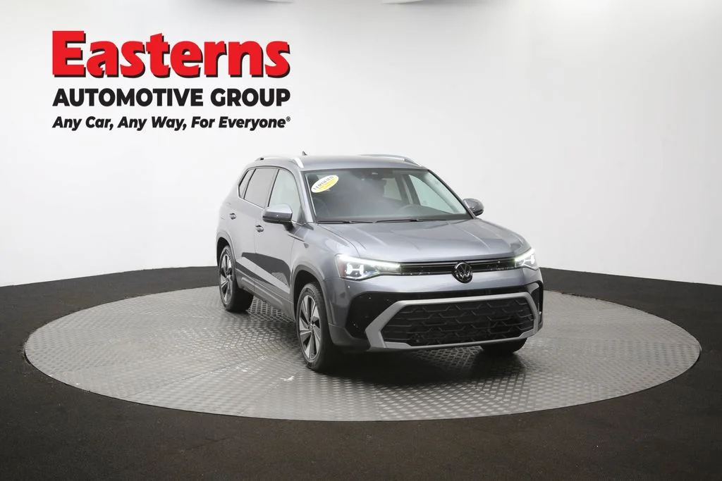 Used 2025 Gray Volkswagen 1.5T SE image 49